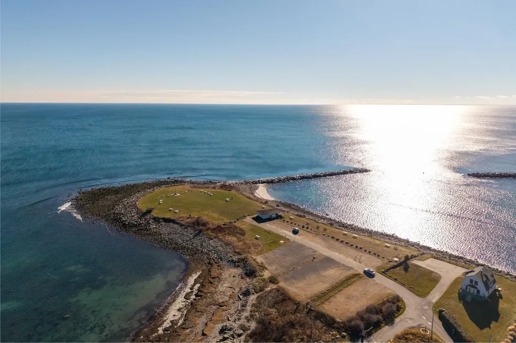 1643 Ocean Boulevard Rye NH 03870