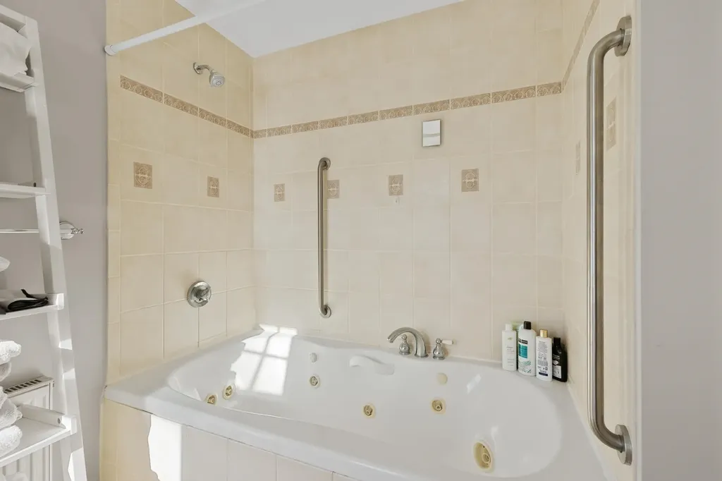 1643 Ocean Boulevard Rye NH 03870