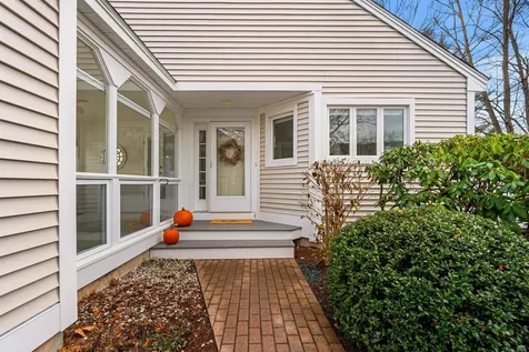 755 Straw Hill Road Manchester NH 03104-1681