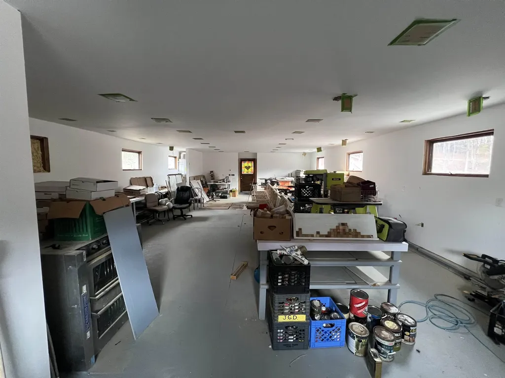 2152 N Main Street Londonderry VT 05148