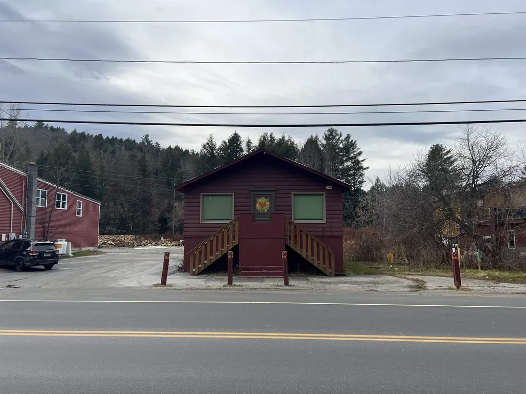 2152 N Main Street Londonderry VT 05148