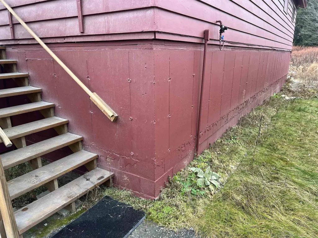 2152 N Main Street Londonderry VT 05148