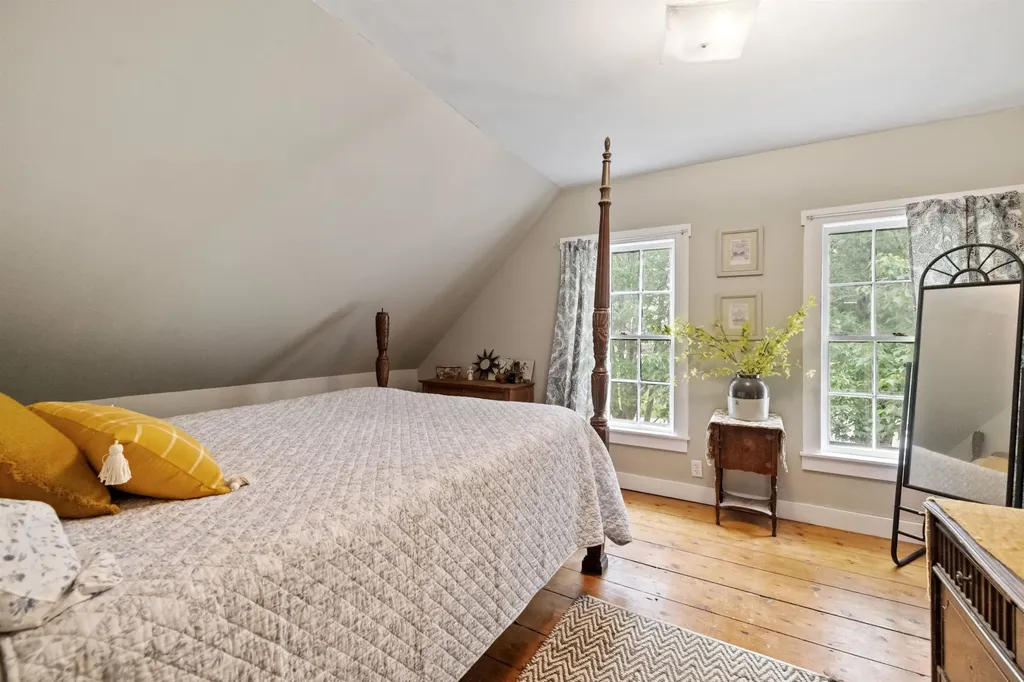 18 Cilleyville Road Andover NH 03216