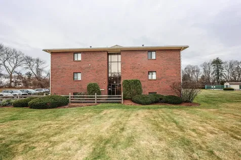 434 Abbott Farm Lane Hudson NH 03051