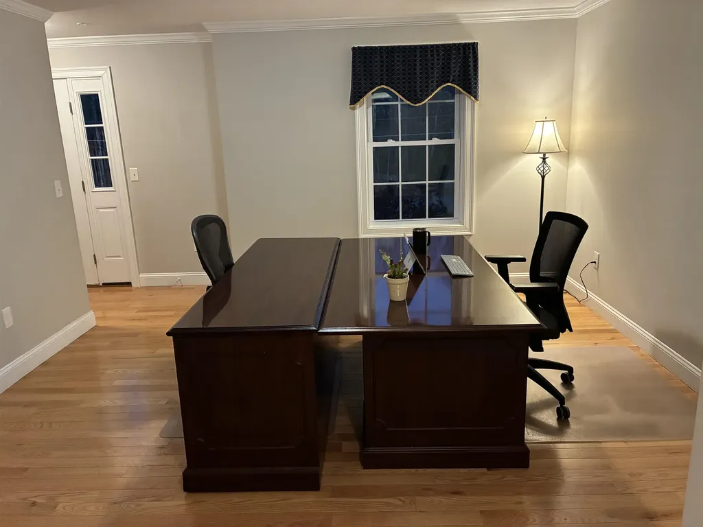 5 Sheldon Road Derry NH 03038