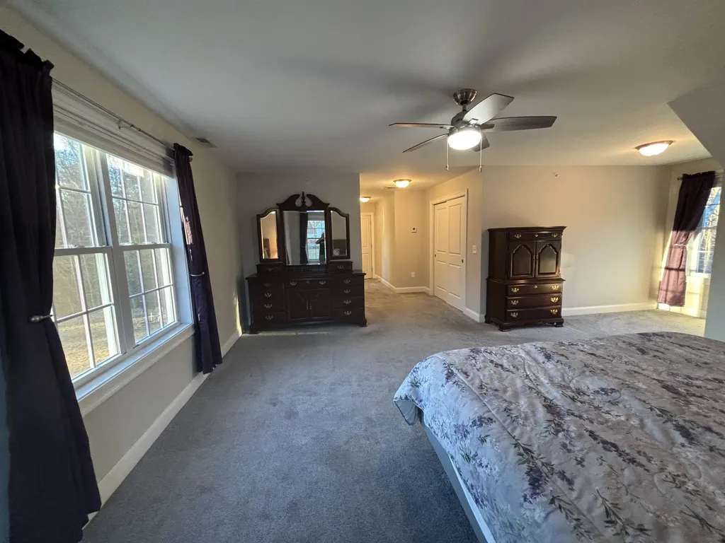 5 Sheldon Road Derry NH 03038