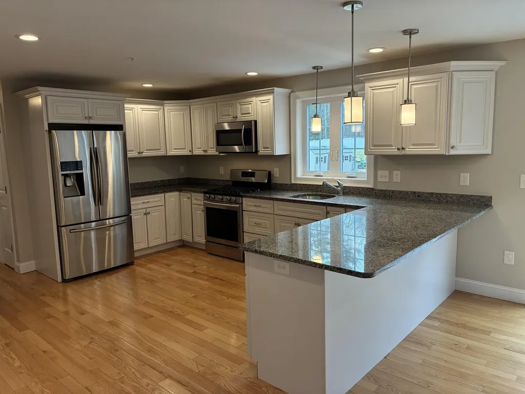 5 Sheldon Road Derry NH 03038