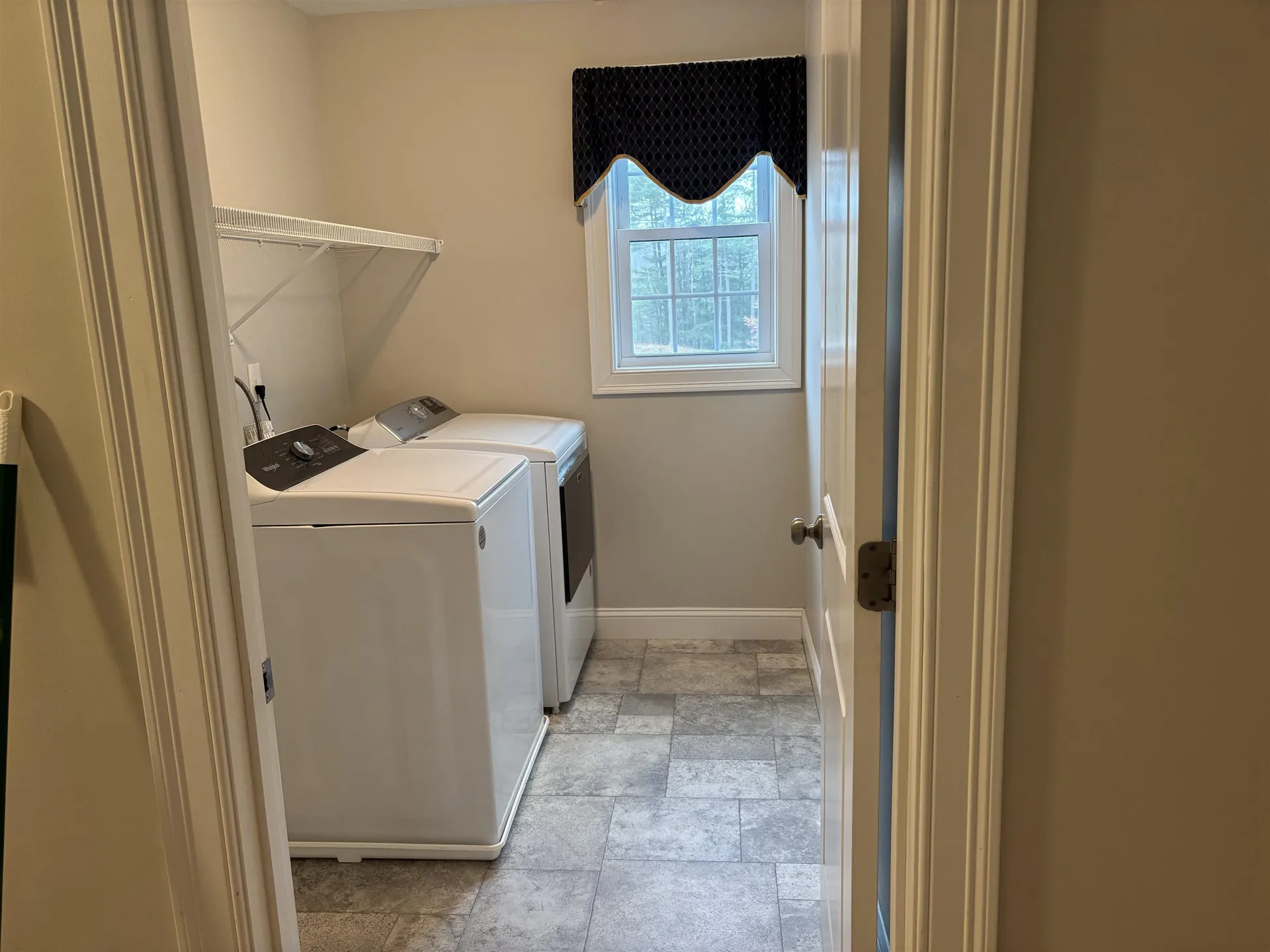 5 Sheldon Road Derry NH 03038