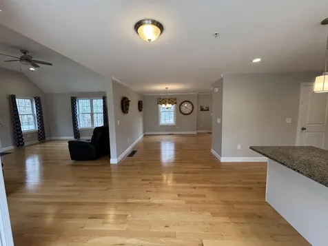 5 Sheldon Road Derry NH 03038