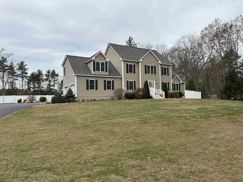 5 Sheldon Road Derry NH 03038