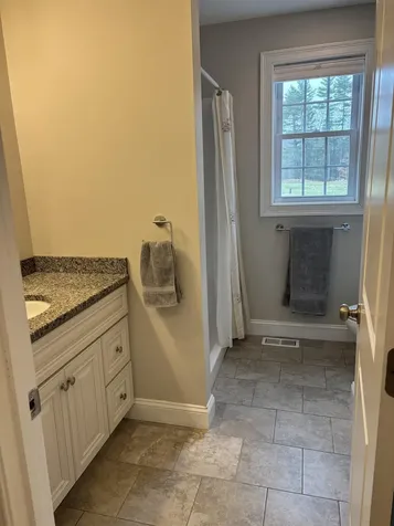 5 Sheldon Road Derry NH 03038