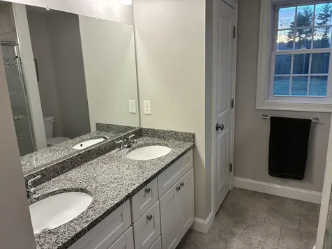 5 Sheldon Road Derry NH 03038