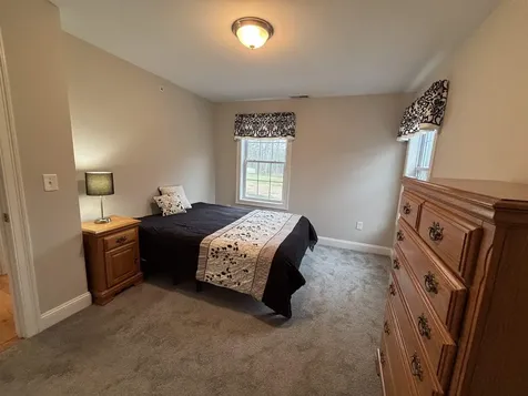 5 Sheldon Road Derry NH 03038