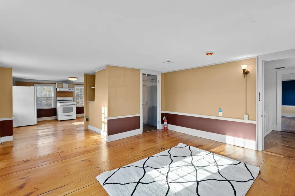 80 Lafayette Road Hampton Falls NH 03844