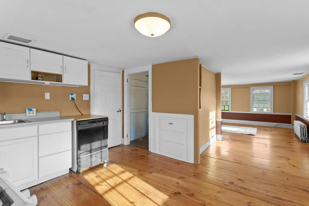 80 Lafayette Road Hampton Falls NH 03844