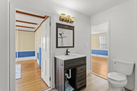 80 Lafayette Road Hampton Falls NH 03844