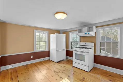 80 Lafayette Road Hampton Falls NH 03844