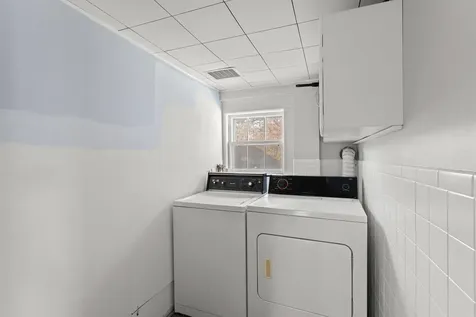 80 Lafayette Road Hampton Falls NH 03844