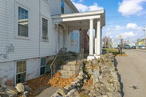 80 Lafayette Road Hampton Falls NH 03844