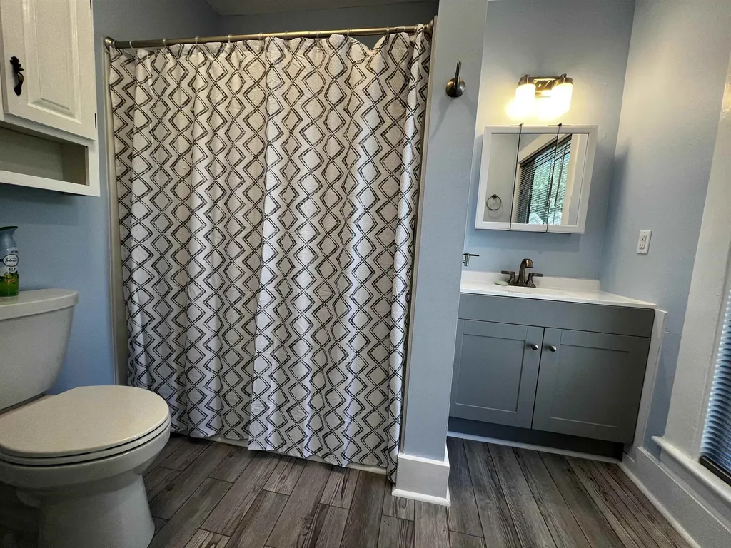 9 Salem Street Exeter NH 03833