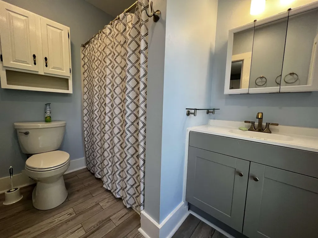 9 Salem Street Exeter NH 03833