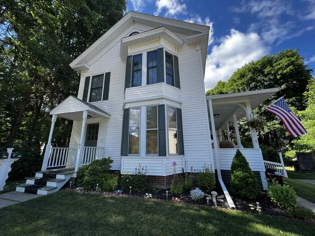 9 Salem Street Exeter NH 03833