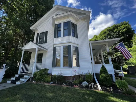 9 Salem Street Exeter NH 03833