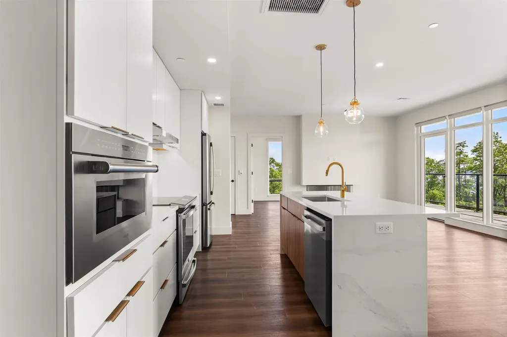 125 Cambrian Way Burlington VT 05401