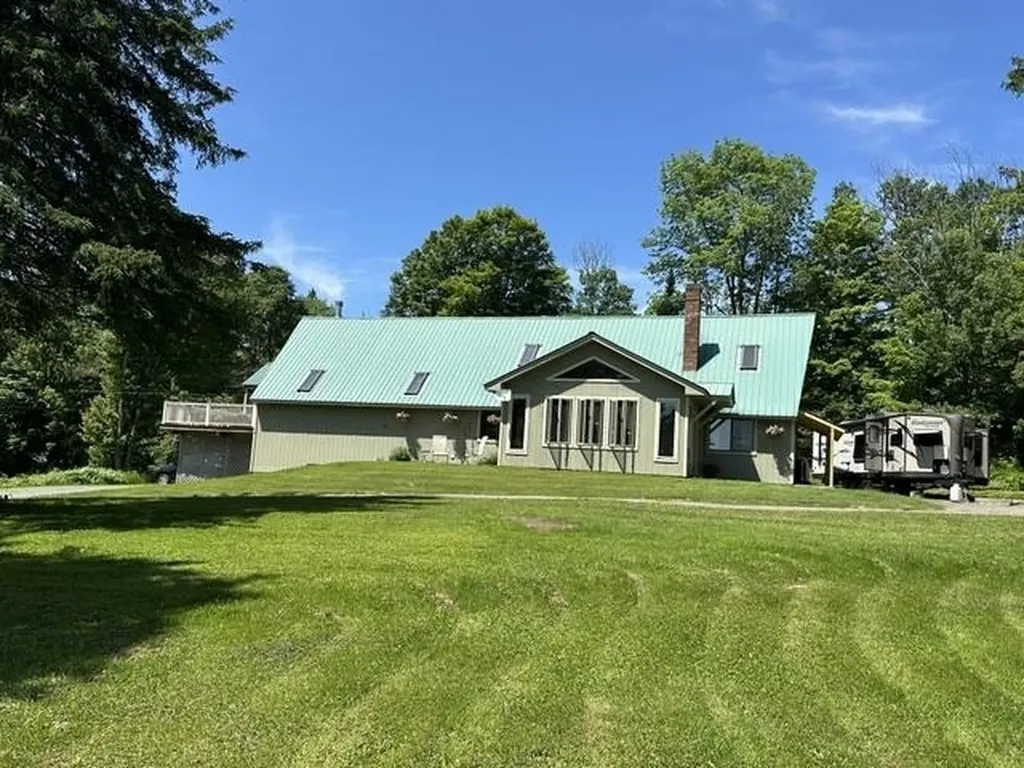 196 Hudson Drive Wheelock VT 05851