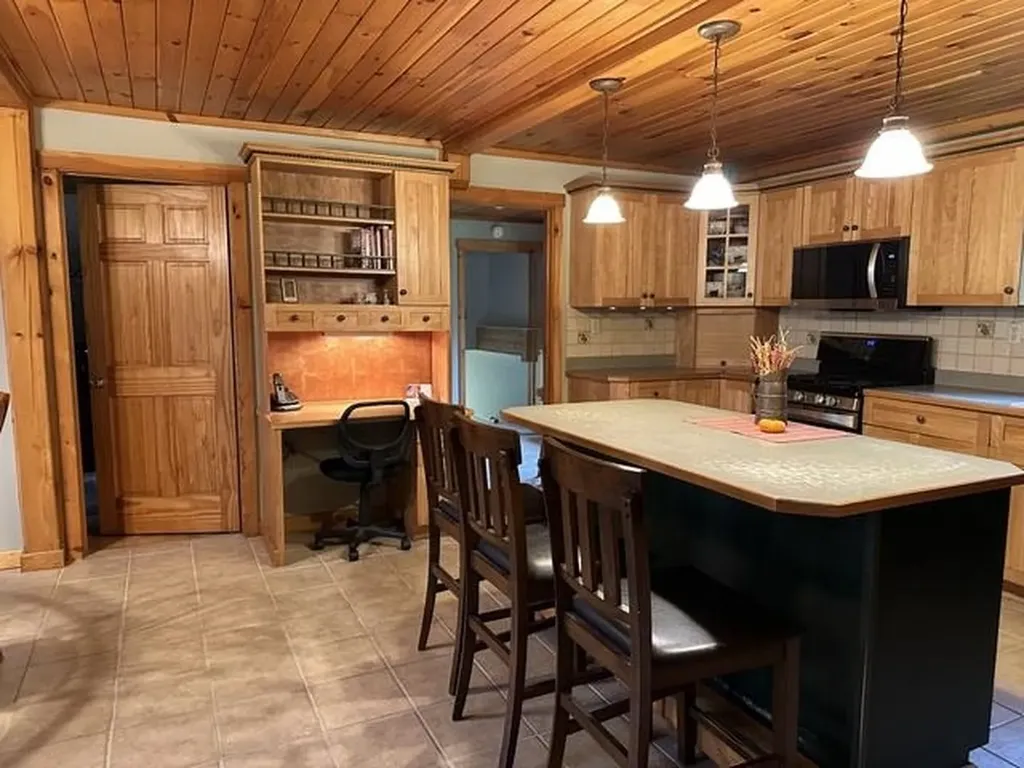 196 Hudson Drive Wheelock VT 05851