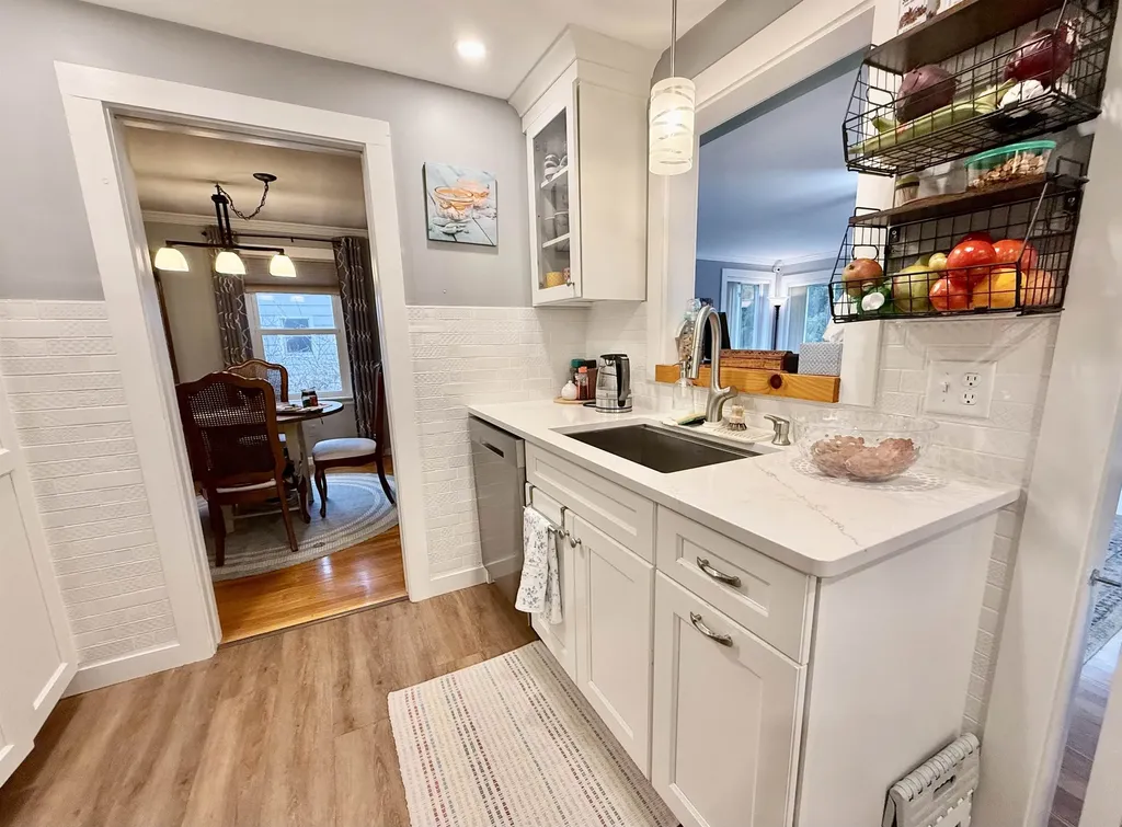 78 Dearborn Avenue Hampton NH 03842