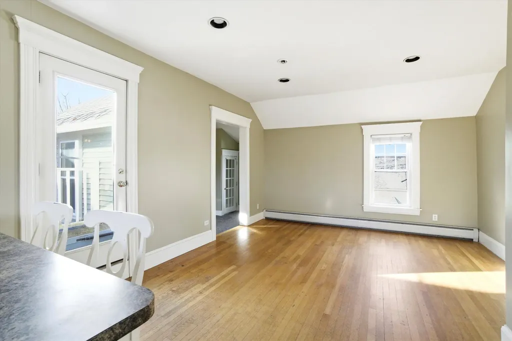 631 Lake Avenue Manchester NH 03103