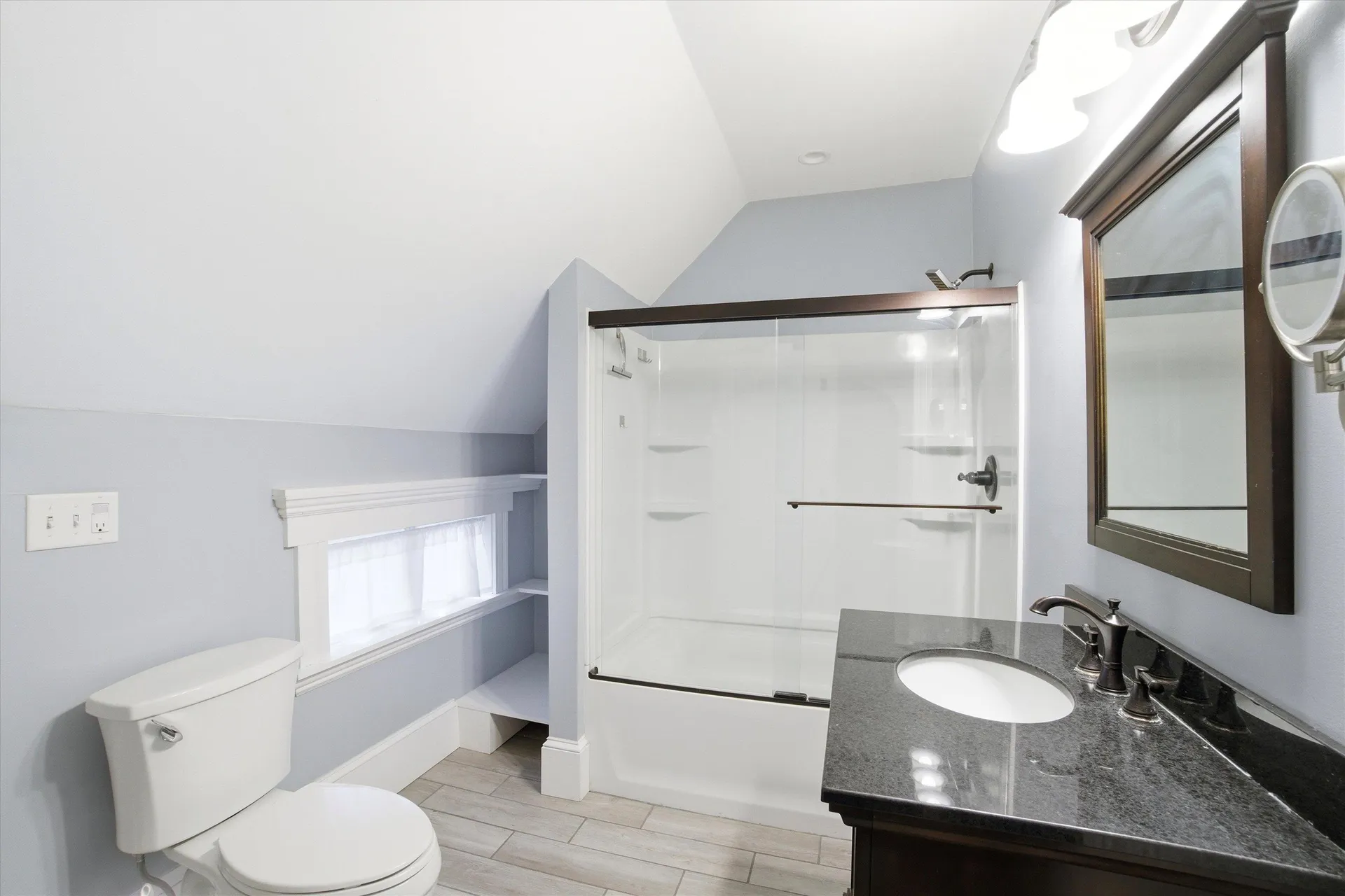 631 Lake Avenue Manchester NH 03103