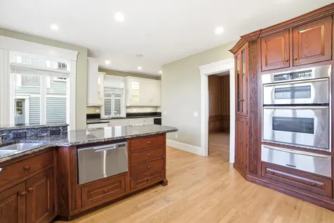 631 Lake Avenue Manchester NH 03103