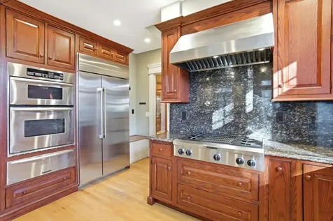 631 Lake Avenue Manchester NH 03103