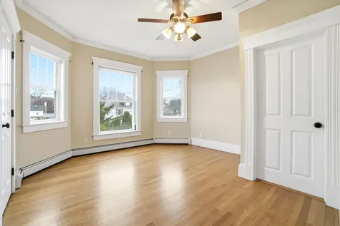 631 Lake Avenue Manchester NH 03103