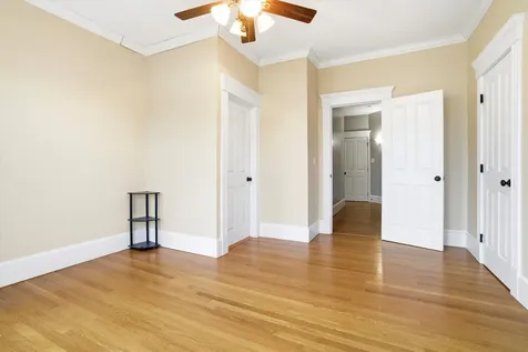 631 Lake Avenue Manchester NH 03103