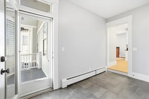 631 Lake Avenue Manchester NH 03103