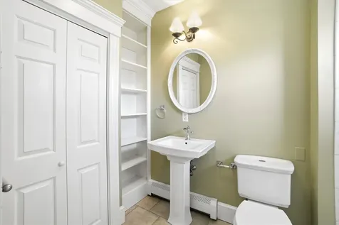 631 Lake Avenue Manchester NH 03103