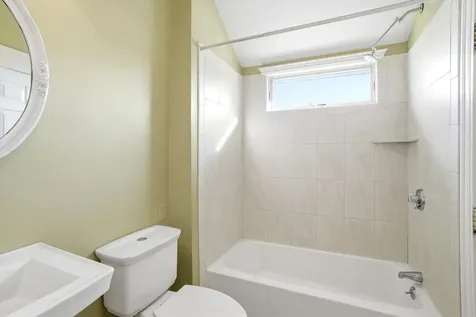 631 Lake Avenue Manchester NH 03103