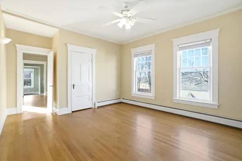 631 Lake Avenue Manchester NH 03103