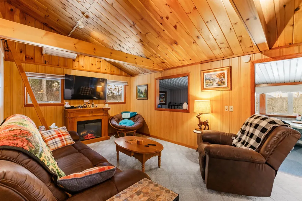 475 Bungy Road Columbia NH 03576