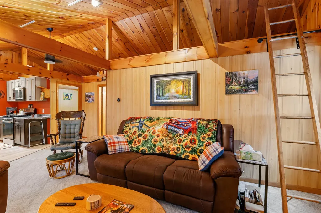 475 Bungy Road Columbia NH 03576