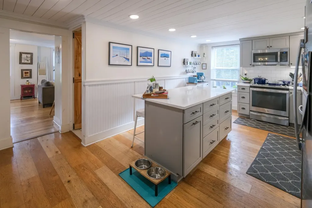 531 Main Street Chester VT 05143