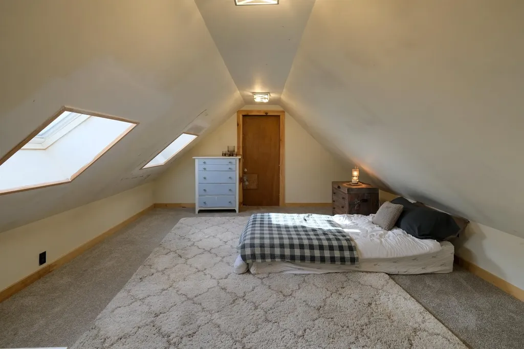 531 Main Street Chester VT 05143