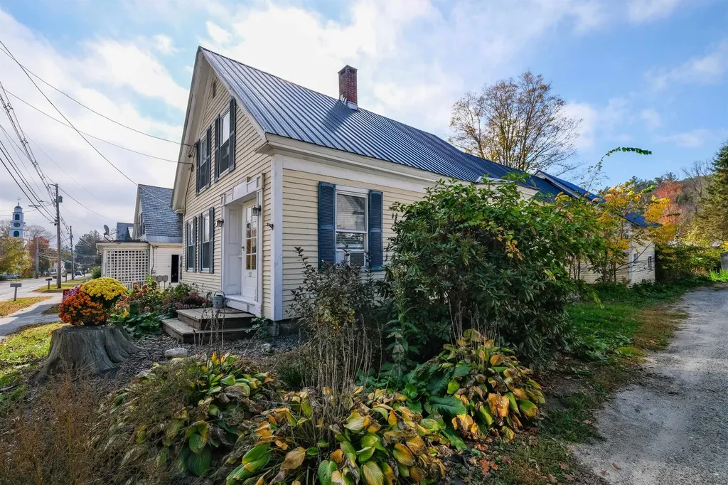 531 Main Street Chester VT 05143