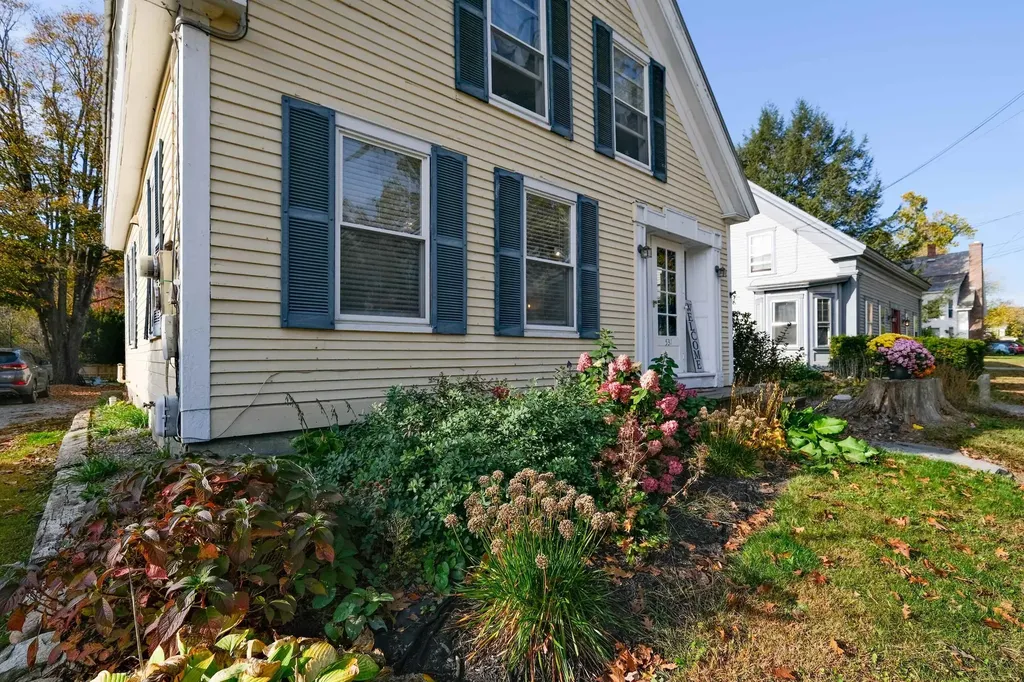 531 Main Street Chester VT 05143