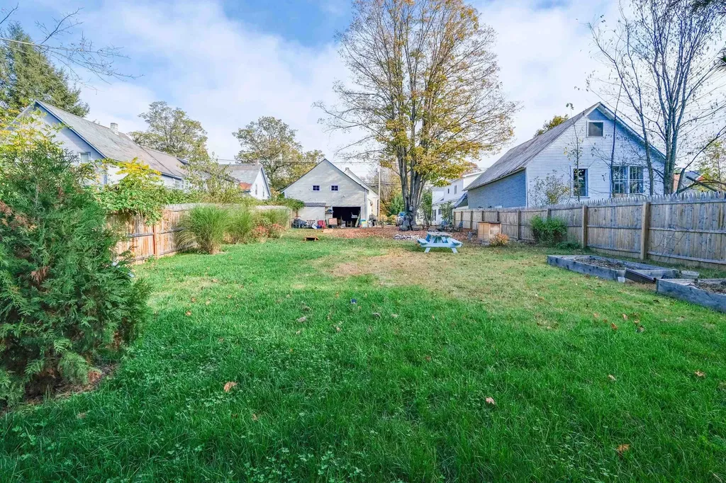 531 Main Street Chester VT 05143