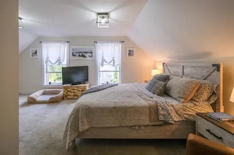 531 Main Street Chester VT 05143