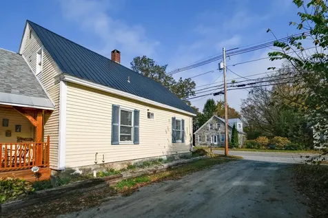 531 Main Street Chester VT 05143